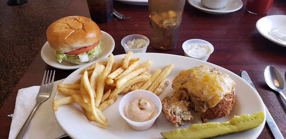 Chesapeake Crab Cake Sandwich